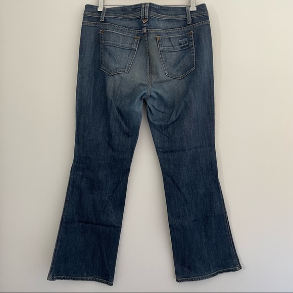 Joe’s Jeans | High rise bootcut jeans | 31 - Picture 2 of 6